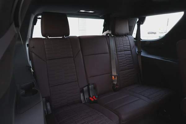 CADILLAC ESCALADE 600 SPORT PLATINUM-0KM-2024-GCC SPECS-UNDER WARRANTY SERVICE-BRAND NEW