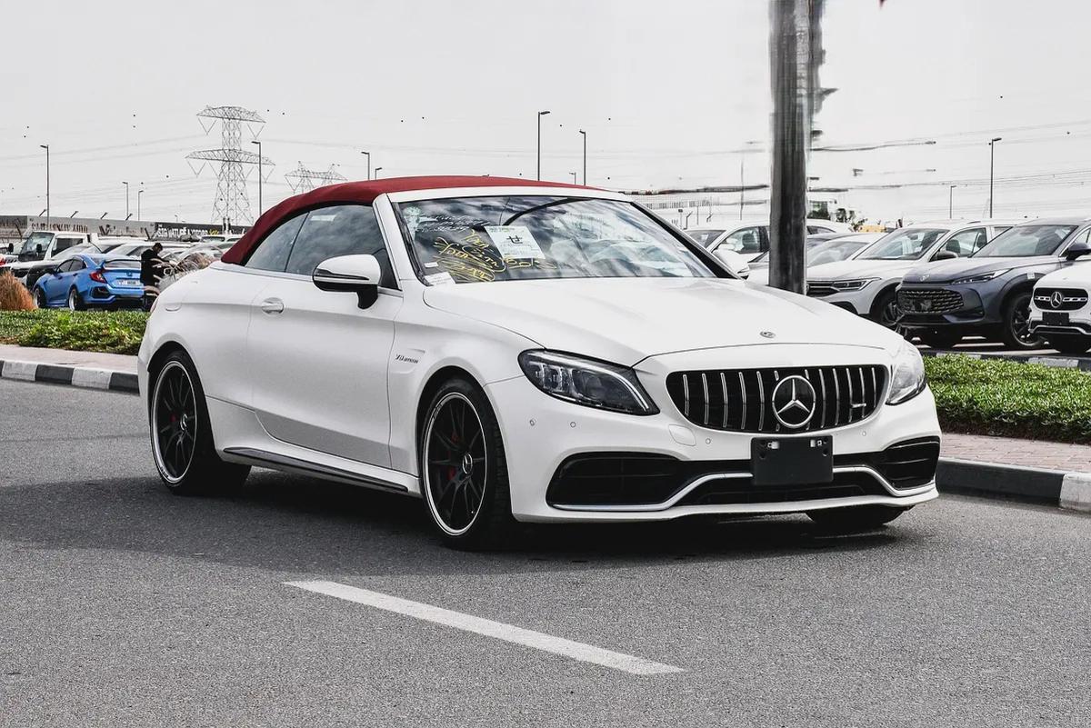 2019 - BENZ C63 S CABRIOLET - SUPER CLEAN - LIKE NEW - ONLY 68,000 KM-0-0