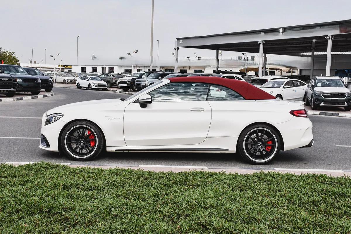 2019 - BENZ C63 S CABRIOLET - SUPER CLEAN - LIKE NEW - ONLY 68,000 KM-4-4