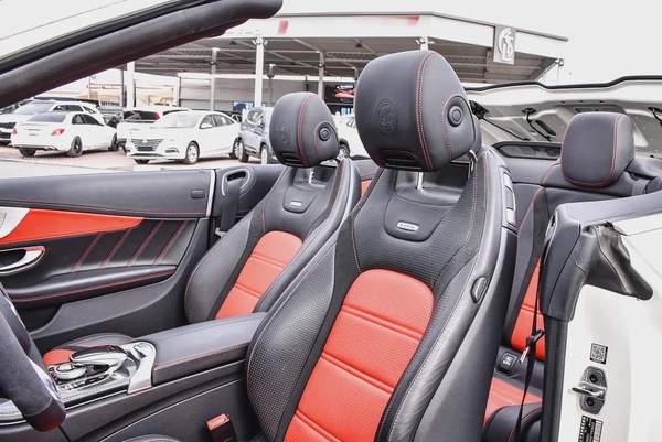 2019 - BENZ C63 S CABRIOLET - SUPER CLEAN - LIKE NEW - ONLY 68,000 KM