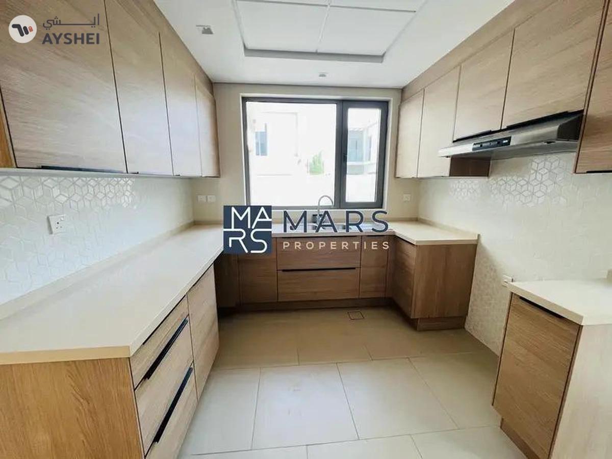 Brand New Corner Unit | New Phase Ready To Move-18-18