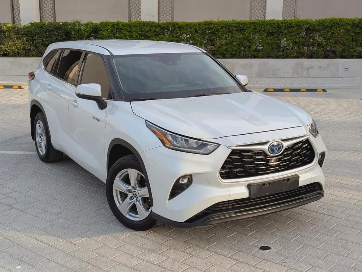 Toyota Highlander GXR Hybrid 2022 - GCC Specs - Excellent Condition-0-0