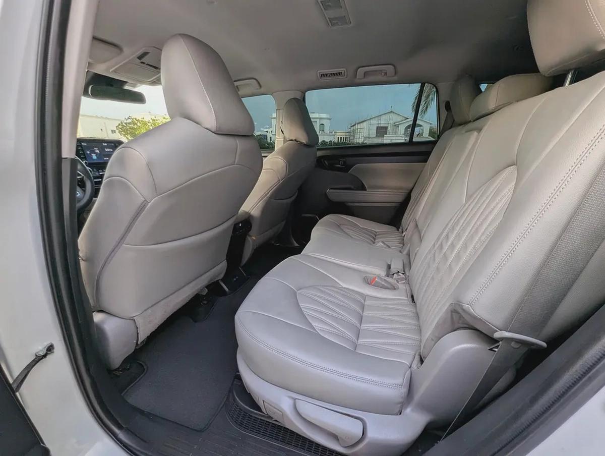 Toyota Highlander GXR Hybrid 2022 - GCC Specs - Excellent Condition-3-3