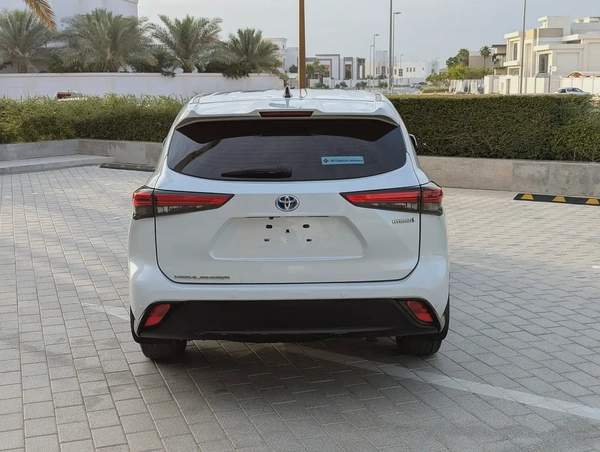 Toyota Highlander GXR Hybrid 2022 - GCC Specs - Excellent Condition