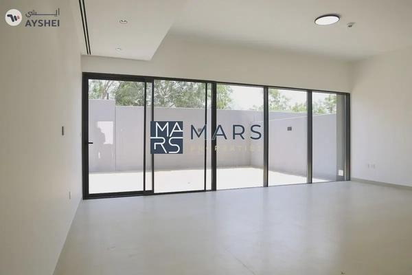 STUNNING 3BEDROOM CORNER | Kaya MASAAR