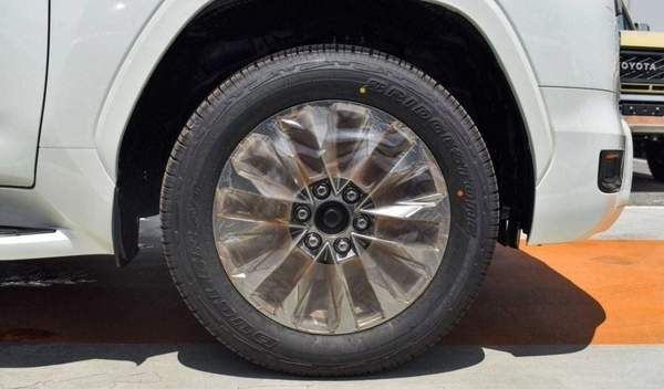 Toyota Land Cruiser LAND CRUISER GXR 4.0L GCC