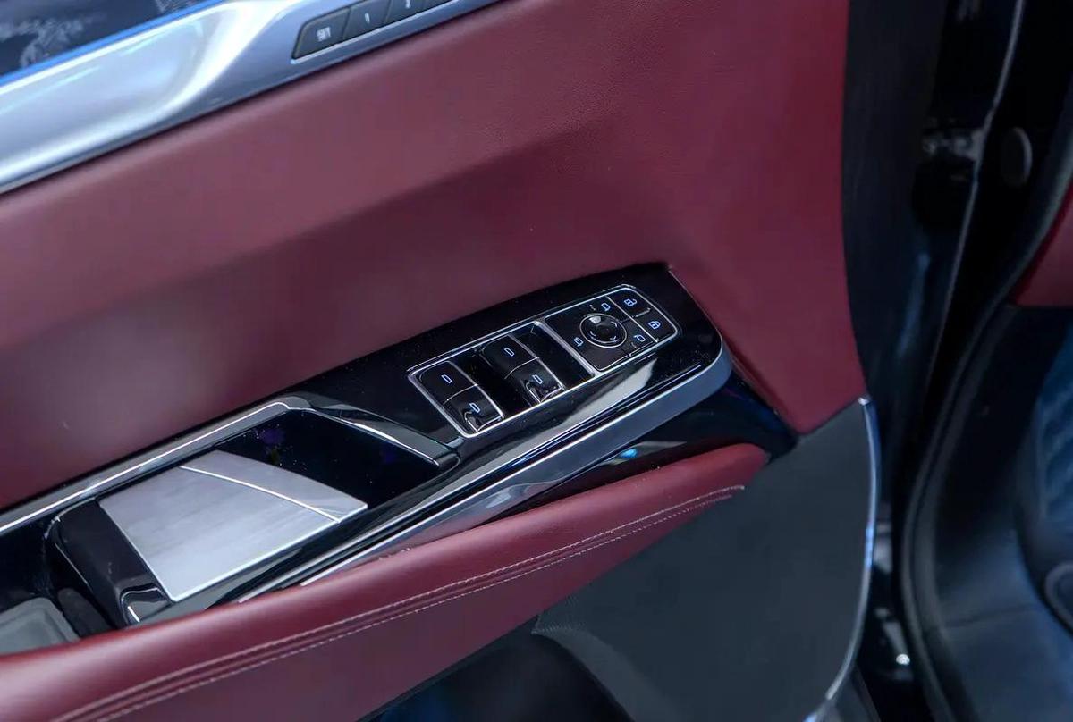 2025 Cadillac Escalade Sport Platinum, With Warranty & Service Contract, GCC Specs-11-11