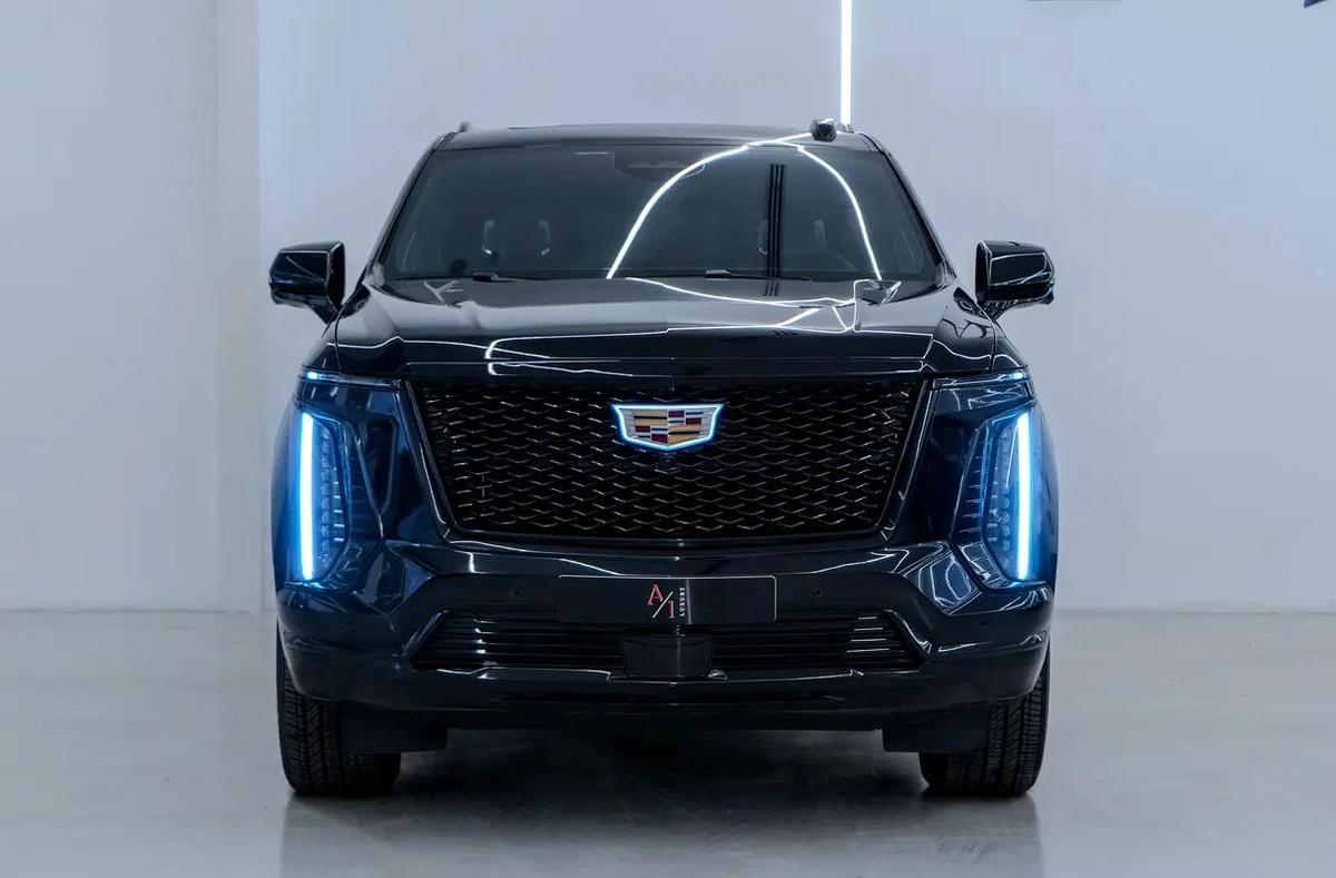 2025 Cadillac Escalade Sport Platinum, With Warranty & Service Contract, GCC Specs-7-7
