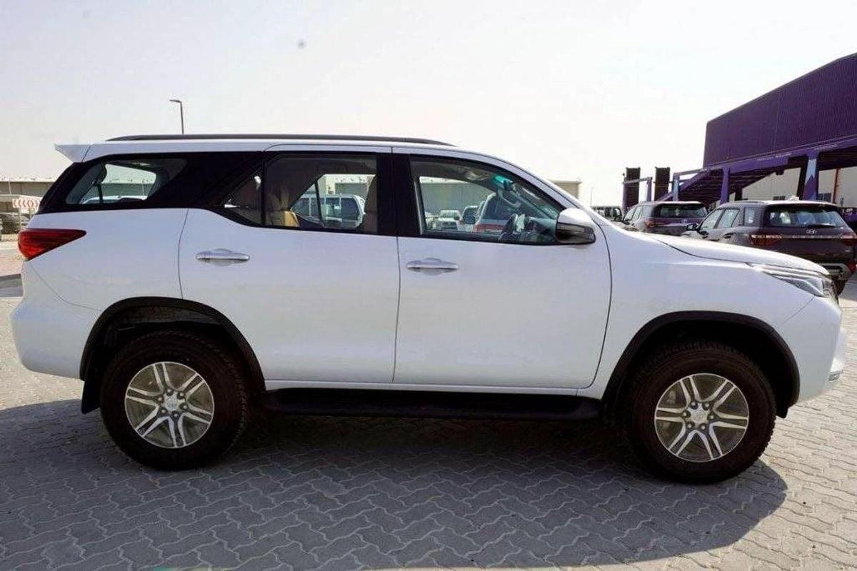 Toyota Fortuner GXR 4.0L (278 HP)-2-2
