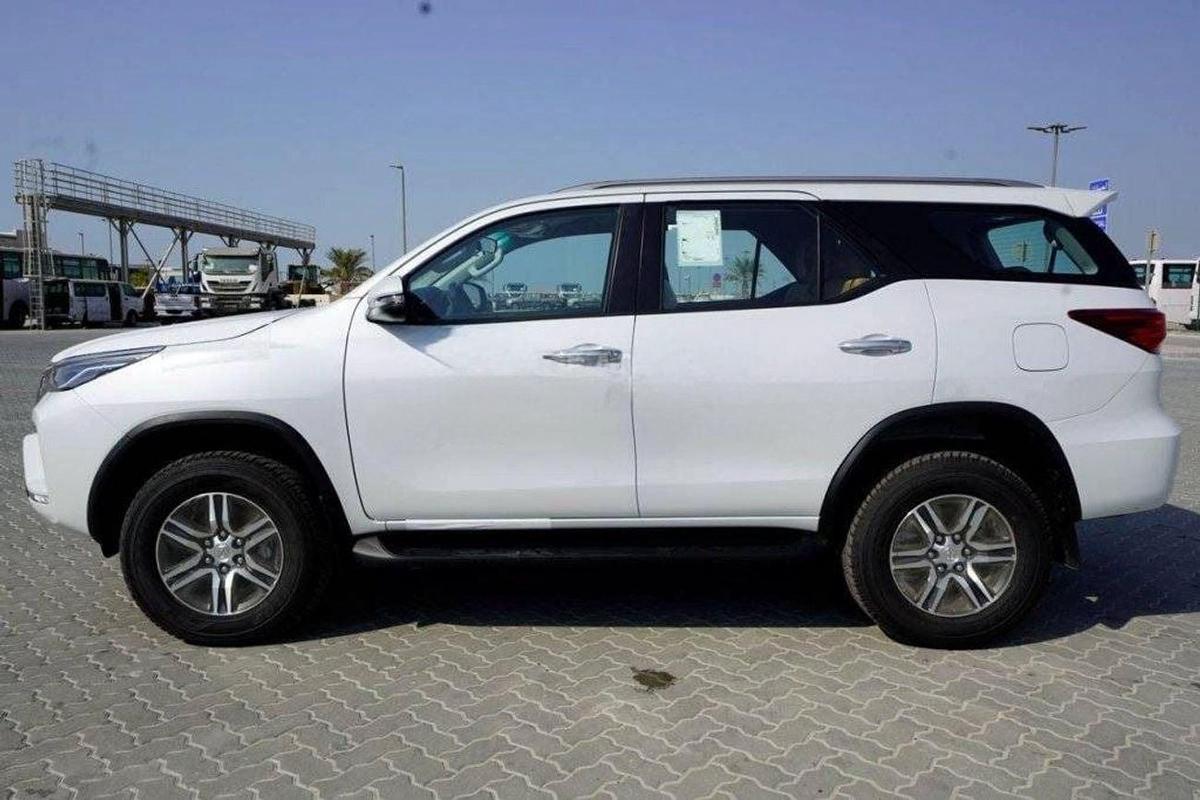 Toyota Fortuner GXR 4.0L (278 HP)-3-3