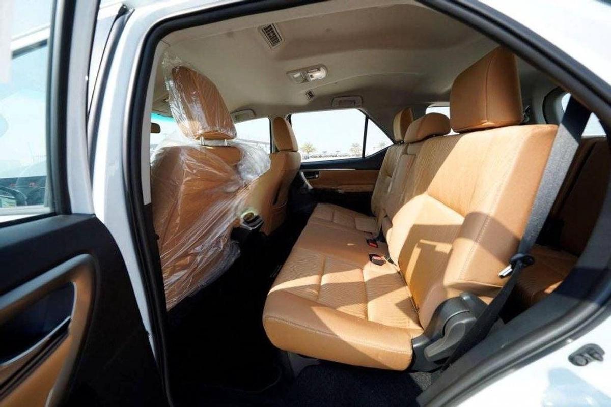 Toyota Fortuner GXR 4.0L (278 HP)-6-6