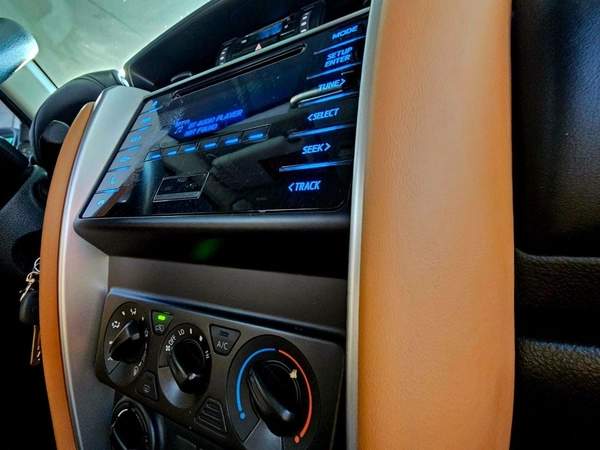 Toyota Fortuner 2.7L EXR FORTUNER V4 4WD/ ORIGINAL PAINT / LOW MILEAGE/ SINGLE OWNE