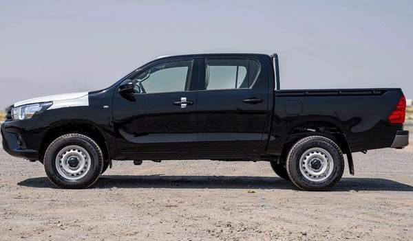 Toyota Hilux 2.4L MT P.WINDO DIESEL 2024