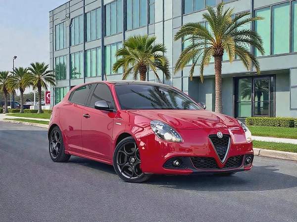 AED 478 P.M | Alfa Romeo Giulietta Veloce 2019 - GCC Specs