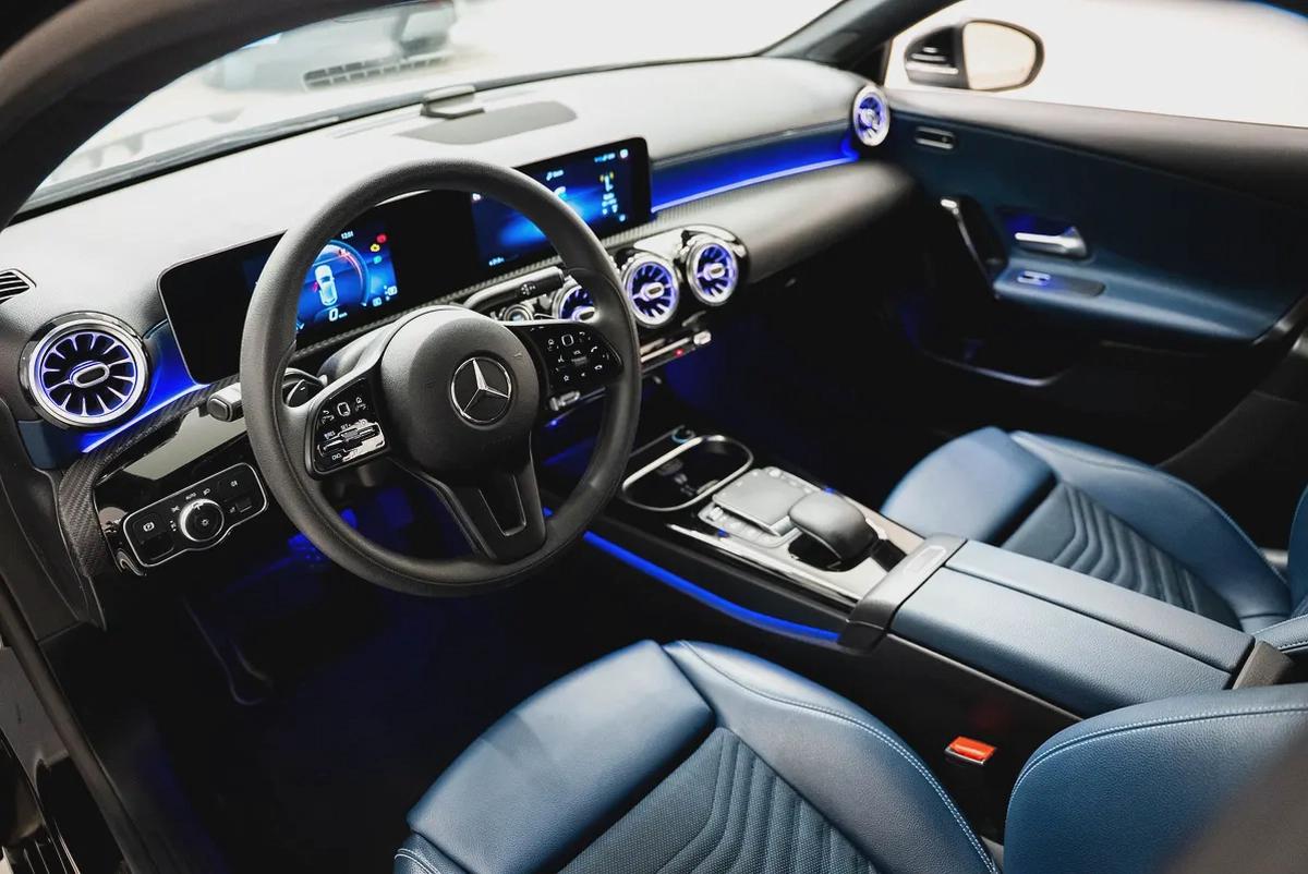 AED 1237 PM | MERCEDES BENZ A220 2020 | WELL MAINTAINED | PRISTINE CONDITION | 1 YEAR WARRANTY-7-7
