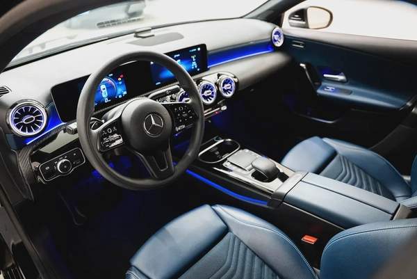 AED 1237 PM | MERCEDES BENZ A220 2020 | WELL MAINTAINED | PRISTINE CONDITION | 1 YEAR WARRANTY