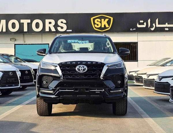 Toyota Fortuner SR5 ADVENTURE / 4.0L V6 PETROL / FRONT PWR SEATS / PUSH START / DIFF LOCK AUTO A/C (CODE # F6HA)