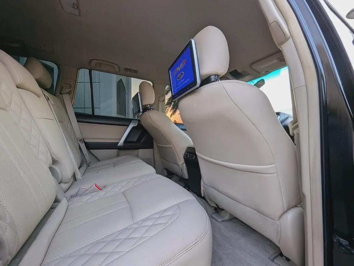 TOYOTA PRADO 2012 FACELIFTED 2023 WITH INTERIOR AND EXTERIOR GCC V4 2.7L IN EXCELLENT CONDITION-5-5
