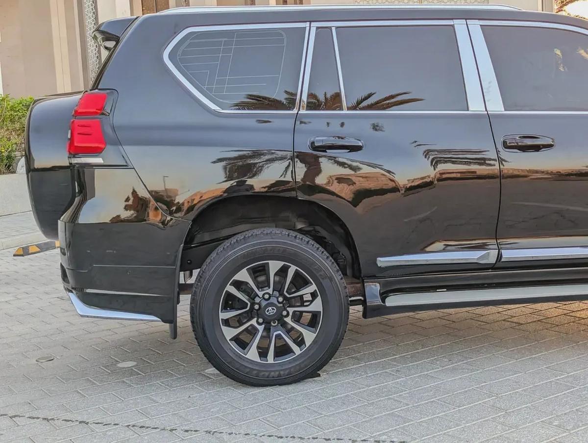 TOYOTA PRADO 2012 FACELIFTED 2023 WITH INTERIOR AND EXTERIOR GCC V4 2.7L IN EXCELLENT CONDITION-11-11