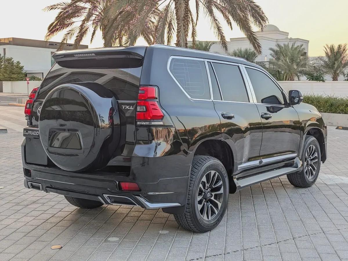 TOYOTA PRADO 2012 FACELIFTED 2023 WITH INTERIOR AND EXTERIOR GCC V4 2.7L IN EXCELLENT CONDITION-12-12