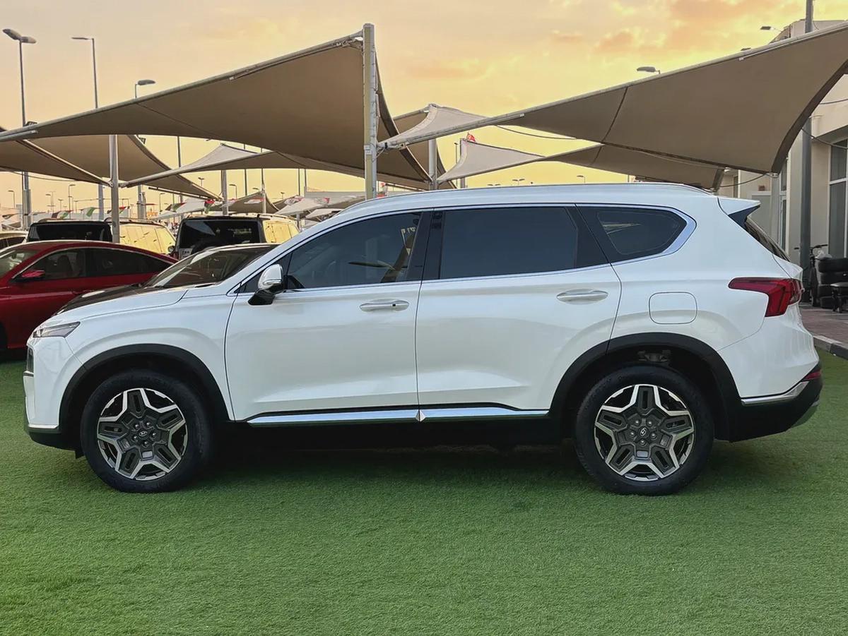 HYUNDAI SANTA FE —1600CGCC—FREE ACCIDENT—ORIGINAL PAINT—LOW MILAGE— FULL OPTIONS—EXCELLENT CONDITION-6-6