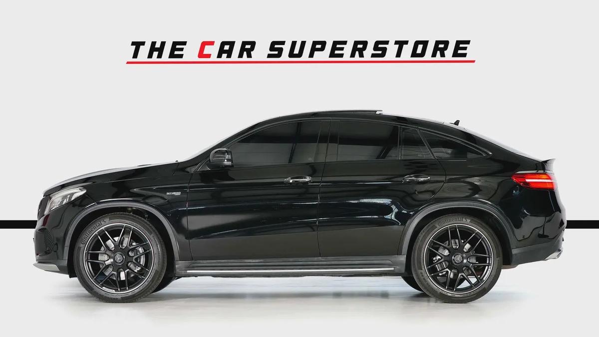 Mercedes Benz GLE43 AMG Coupe-2 Tone Exclusive Interior Leather-22 Inch Black AMG Rims-4-4