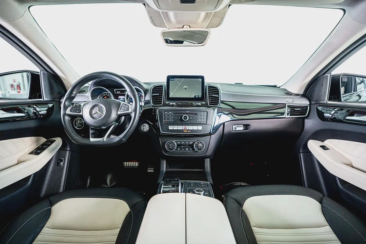 Mercedes Benz GLE43 AMG Coupe-2 Tone Exclusive Interior Leather-22 Inch Black AMG Rims-9-9