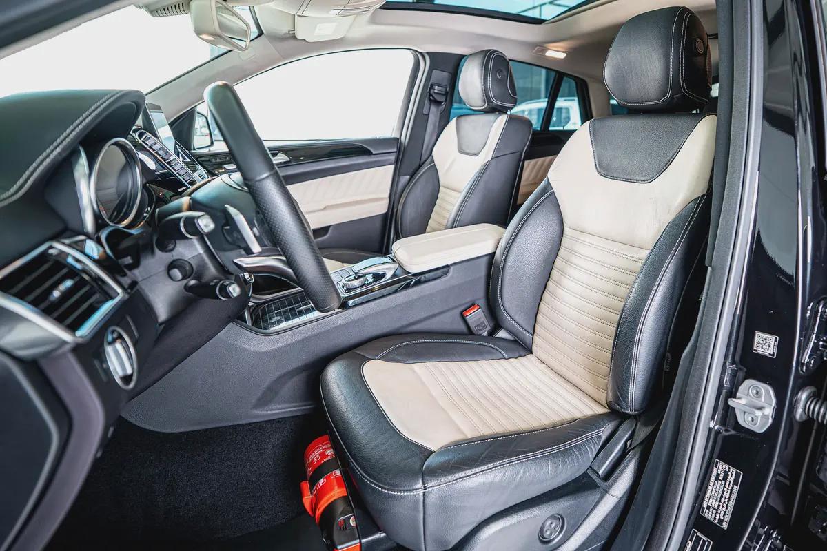 Mercedes Benz GLE43 AMG Coupe-2 Tone Exclusive Interior Leather-22 Inch Black AMG Rims-12-12