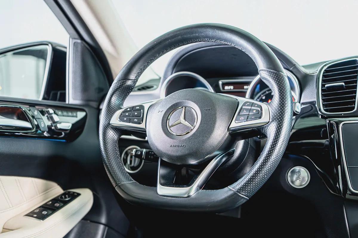 Mercedes Benz GLE43 AMG Coupe-2 Tone Exclusive Interior Leather-22 Inch Black AMG Rims-15-15