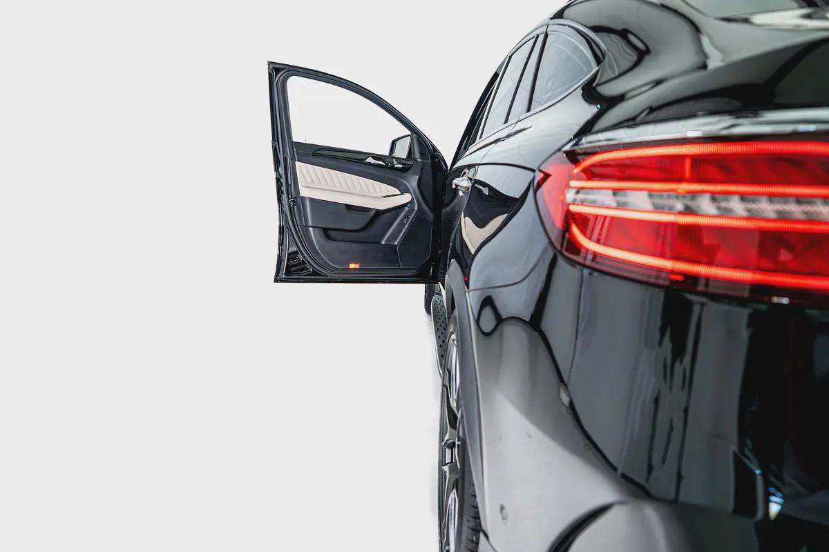 Mercedes Benz GLE43 AMG Coupe-2 Tone Exclusive Interior Leather-22 Inch Black AMG Rims-17-17