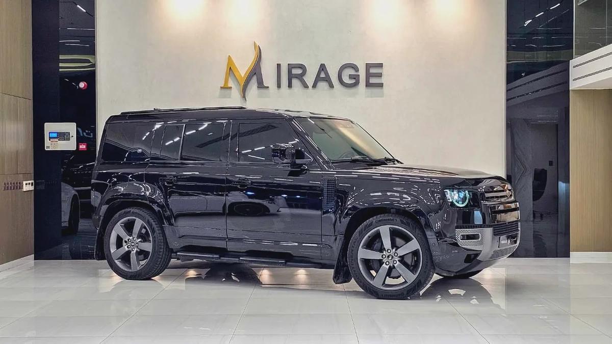 LAND ROVER - DEFENDER - 110 HSE - V 6 P400 - GCC SPECS - UNDER WARRANTY - 2023 MODEL - 68000KM-0-0