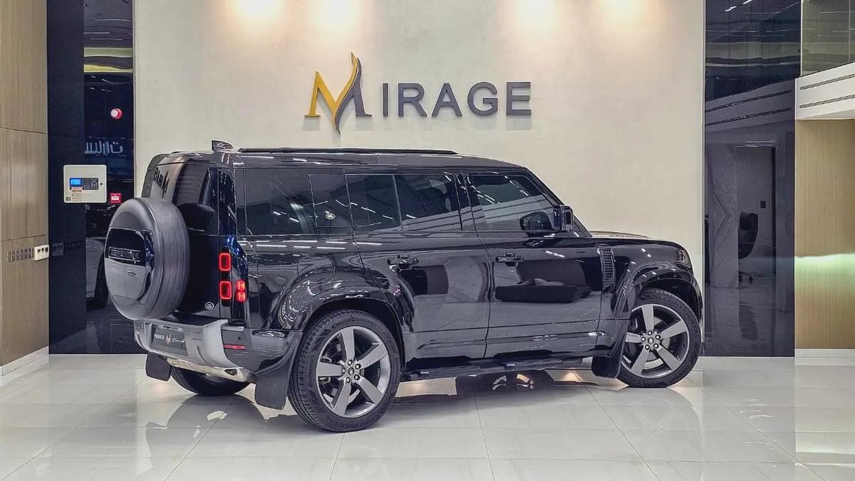 LAND ROVER - DEFENDER - 110 HSE - V 6 P400 - GCC SPECS - UNDER WARRANTY - 2023 MODEL - 68000KM-13-13