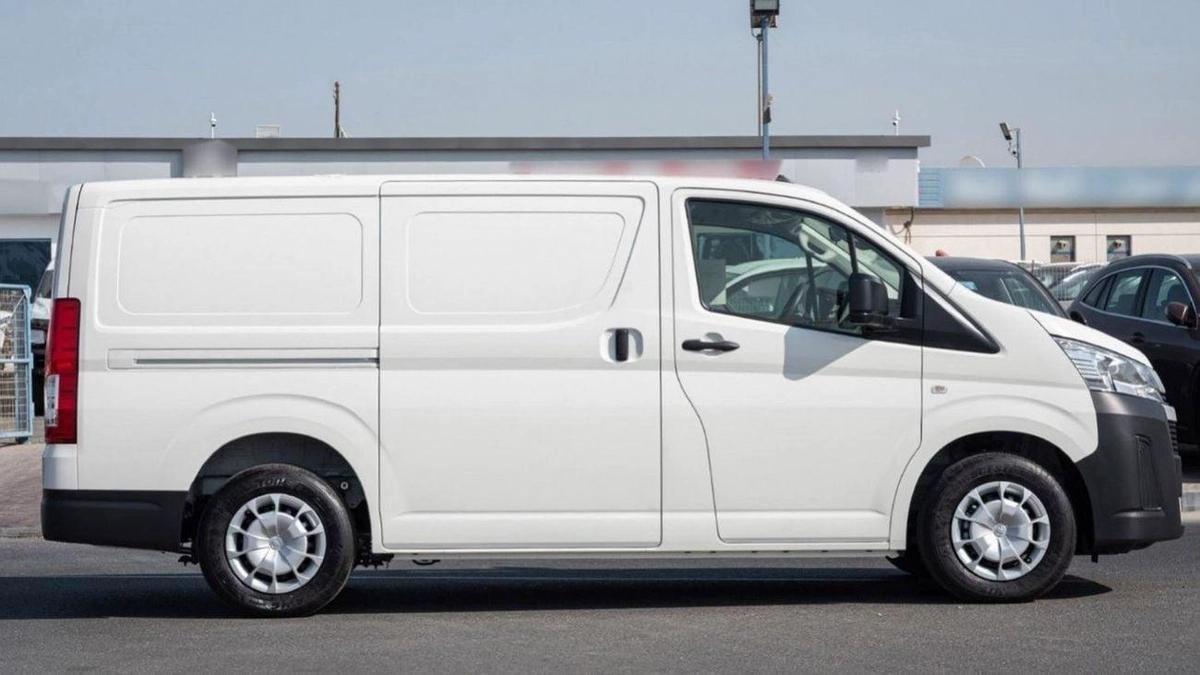 Toyota Hiace STD 3.5D MT CARGO MY2025-6-6