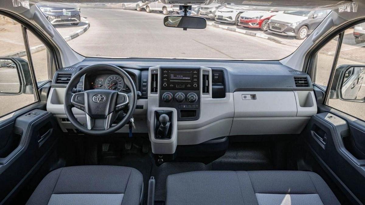 Toyota Hiace STD 3.5D MT CARGO MY2025-13-13