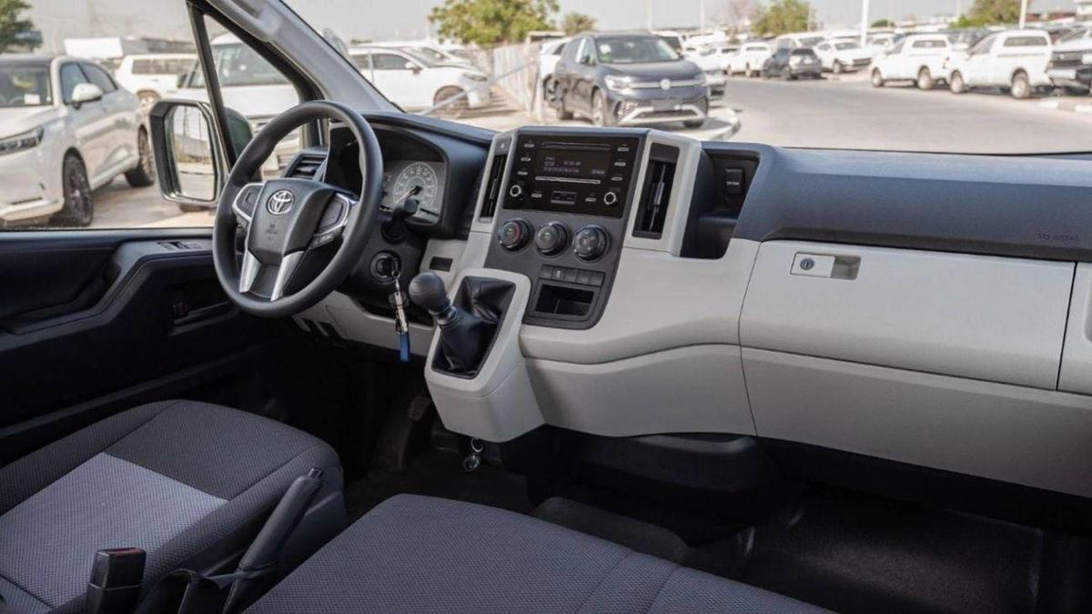 Toyota Hiace STD 3.5D MT CARGO MY2025-14-14