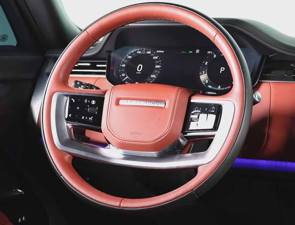 Range Rover SV-GCC-Warranty Service from Al Tayer Until 2029-1 Owner-Bespoke Order