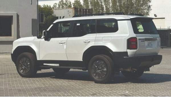 Toyota Prado 2.7L Petrol Limited 6A/T 2025