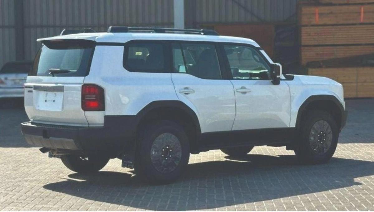 Toyota Prado 2.7L Petrol Limited 6A/T 2025-5-5