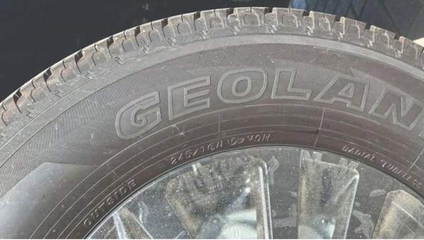 Toyota Prado 2.7L Petrol Limited 6A/T 2025