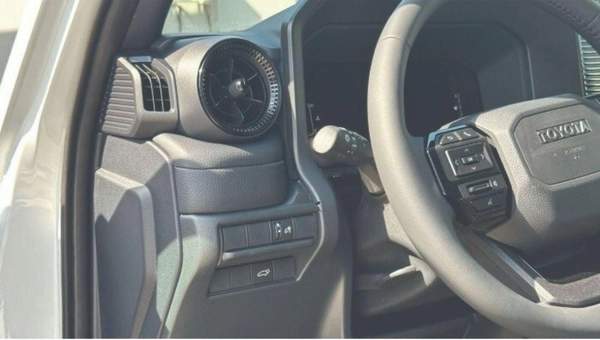 Toyota Prado 2.7L Petrol Limited 6A/T 2025