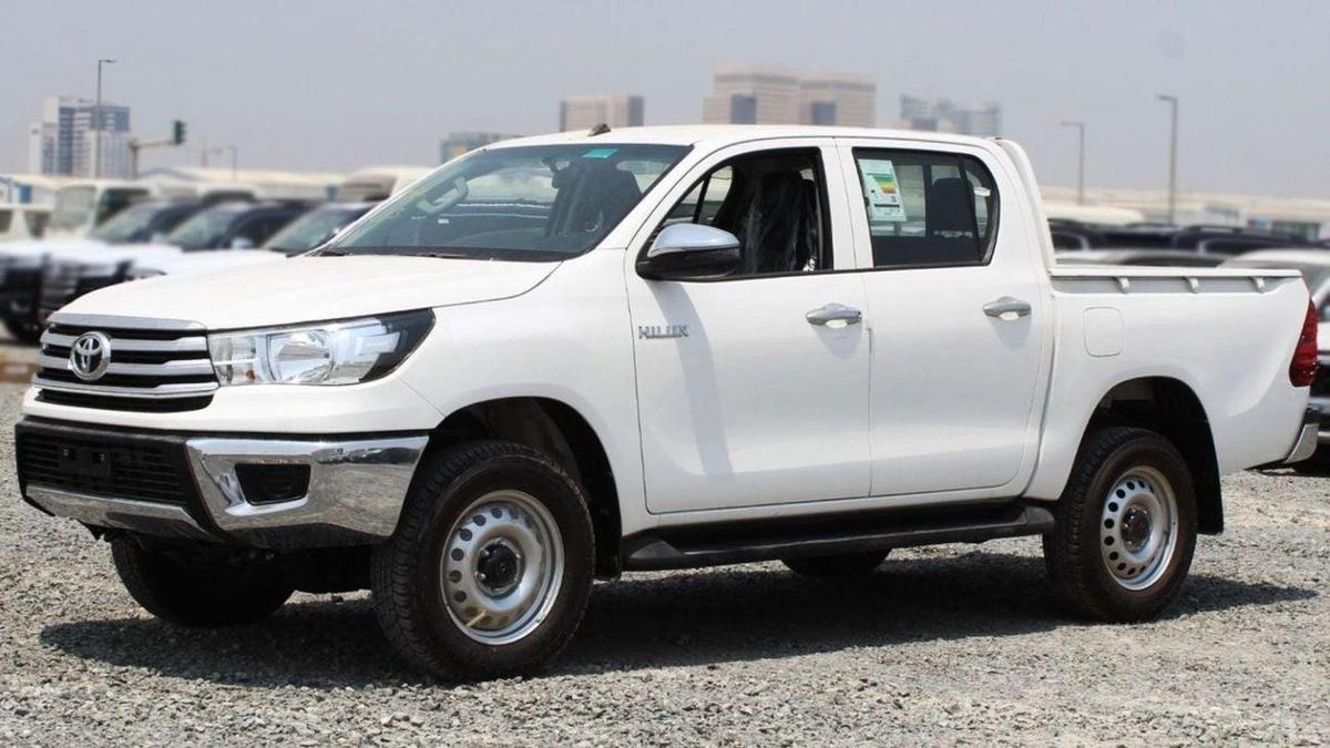 Toyota Hilux TOYOTA HILUX 2.7L MT BASIC GCC-0-0