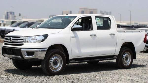 Toyota Hilux TOYOTA HILUX 2.7L MT BASIC GCC