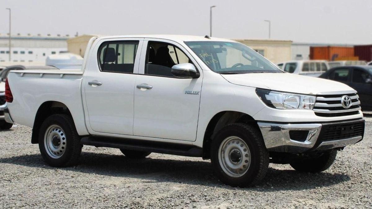 Toyota Hilux TOYOTA HILUX 2.7L MT BASIC GCC-2-2