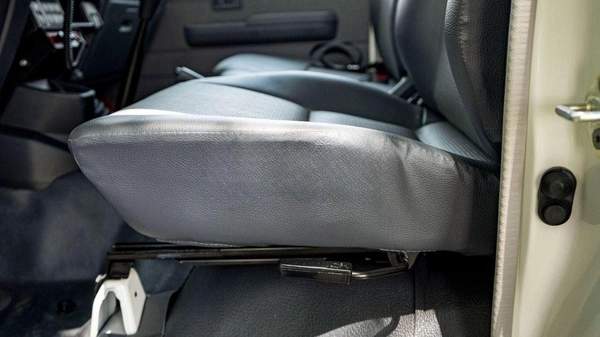 Toyota Land Cruiser 70 LC78 AMBULANCE 4.2L V6 MT MY2025