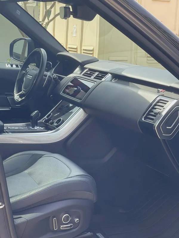 Land Rover Range Rover Sport SVR 2019 - American Specs