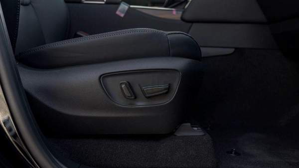 Toyota Land Cruiser LC VX 3.3D\(LHD) TOYOTA LAND CRUISER LC300 VX 3.3D AT MY2025 – BLACK