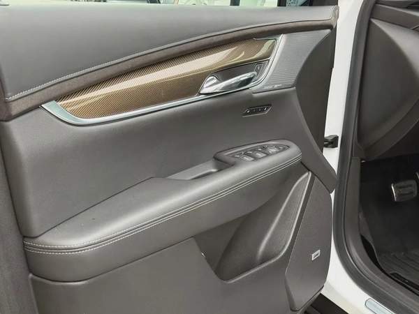 Cadillac XT6 Black Edition 2022 - Korean Specs - Perfect Condition