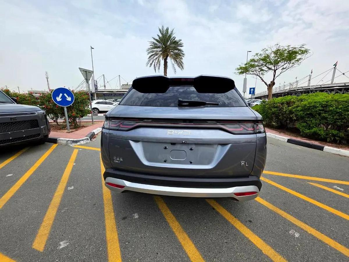 BYD Song L DM-i-6-6