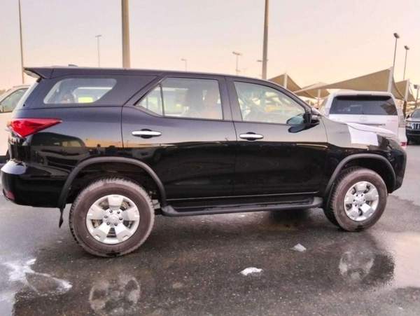 Toyota Fortuner FORTUNER 2.4L 4WD DIESEL MED OPTION 2024