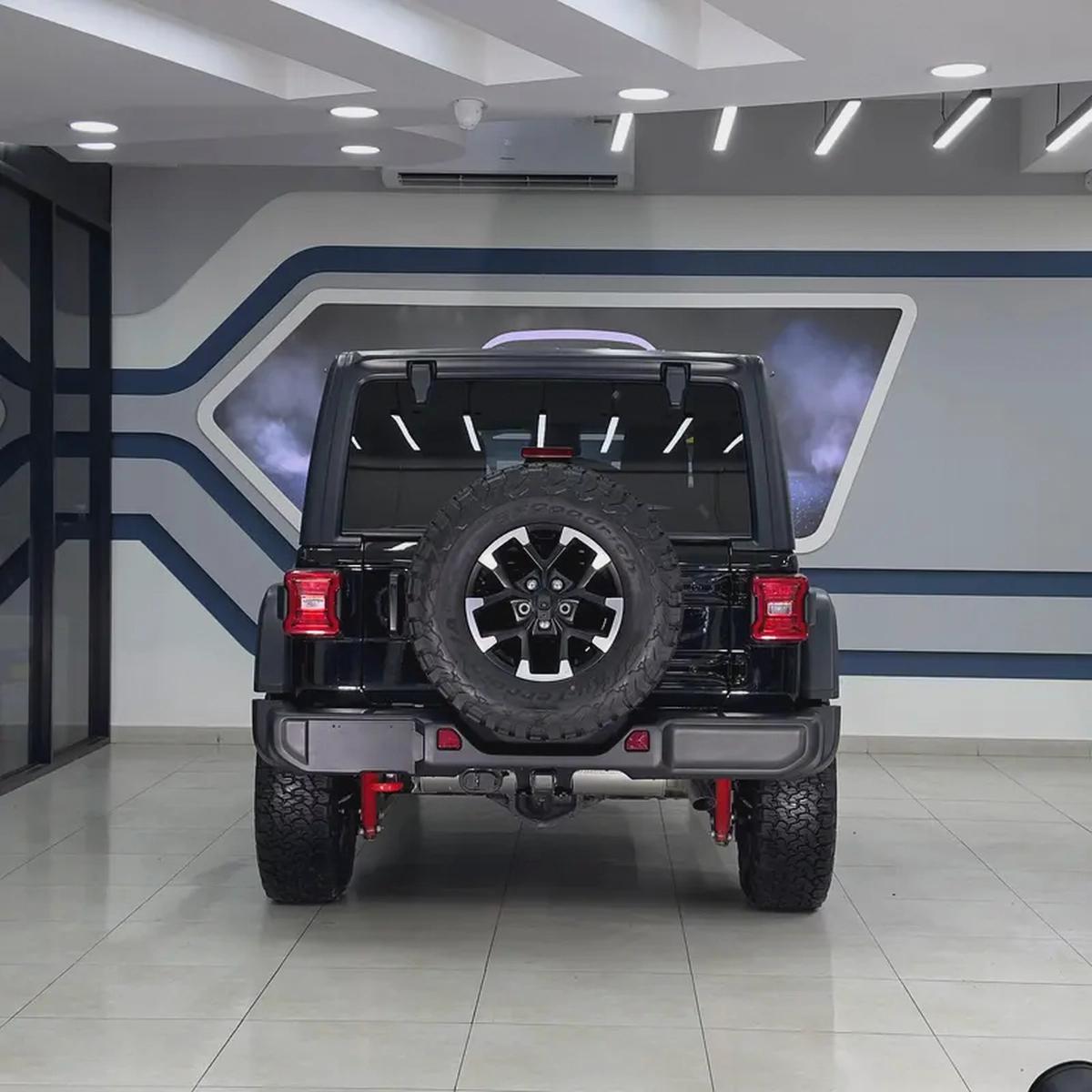 2025 Jeep Wrangler Rubicon V6 - Brand New-4-4